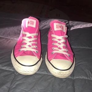 Pink converse
